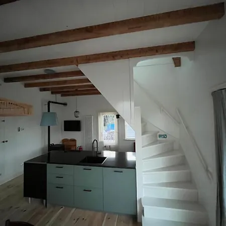 Rina's House - Authentiek Houten Gastenverblijf Holiday home