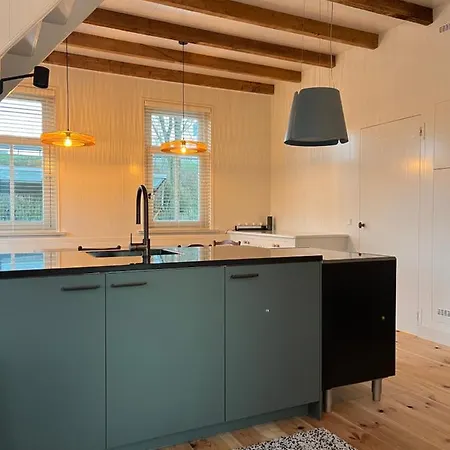 Rina's House - Authentiek Houten Gastenverblijf Holiday home Watergang