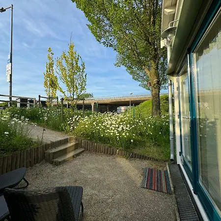 Rina's House - Authentiek Houten Gastenverblijf Holiday home *
