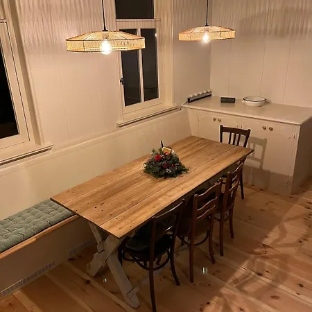 Holiday home Rina's House - Authentiek Houten Gastenverblijf